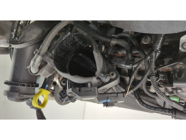 Форсунка топливная Volvo S40 2004-