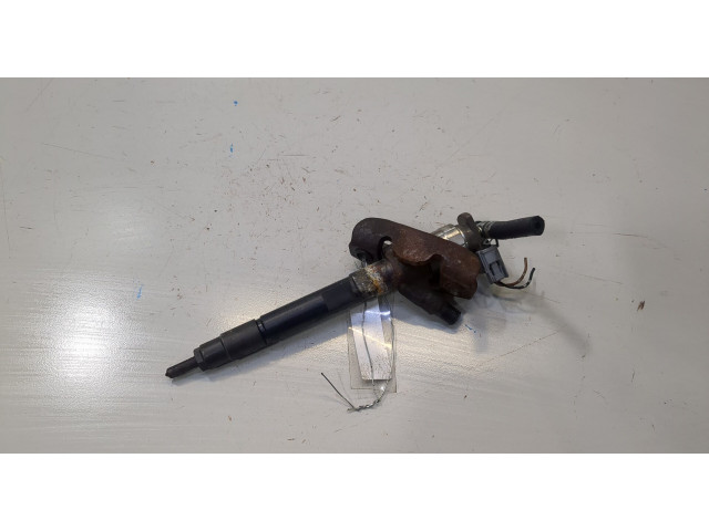 Форсунка топливная Mitsubishi ASX 1465A323