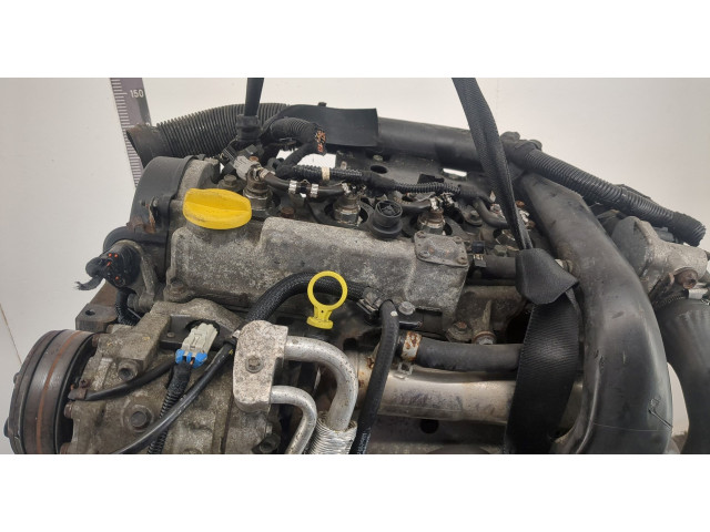 Форсунка топливная  Opel Meriva 2003-2010         