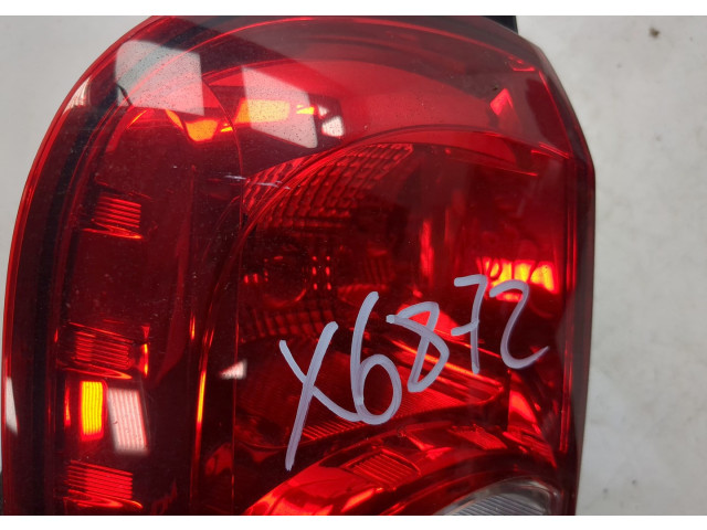 Задний фонарь