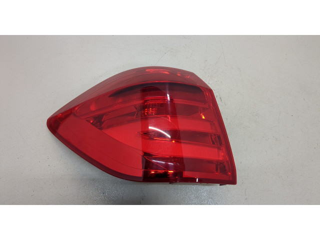 Задний фонарь