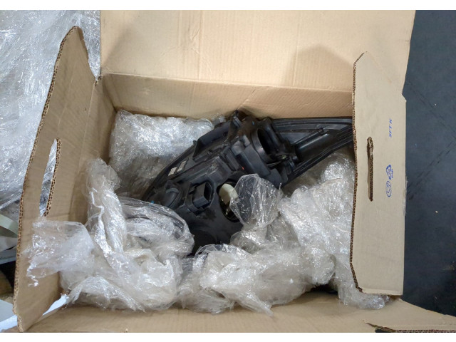 Фара передняя  Ford Focus 3 2011-2015 левая 