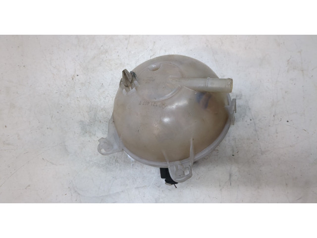 Бачок расширительный  Skoda Octavia (A7) 2017-2021    