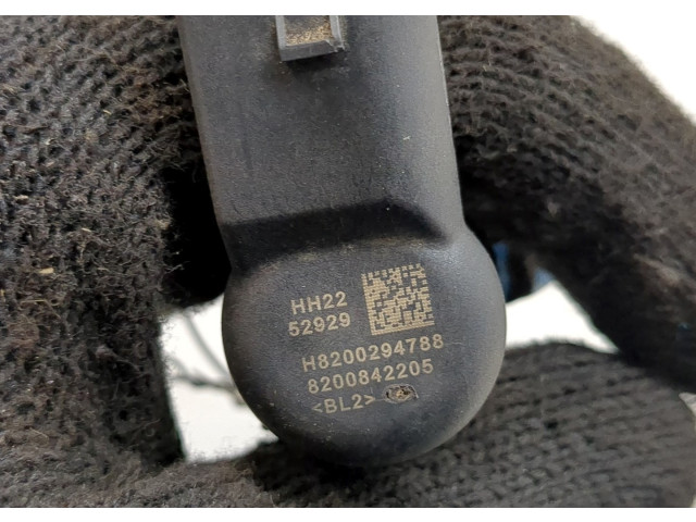 Форсунка топливная  Renault Clio 2005-2009    166009445R, 8200294788     