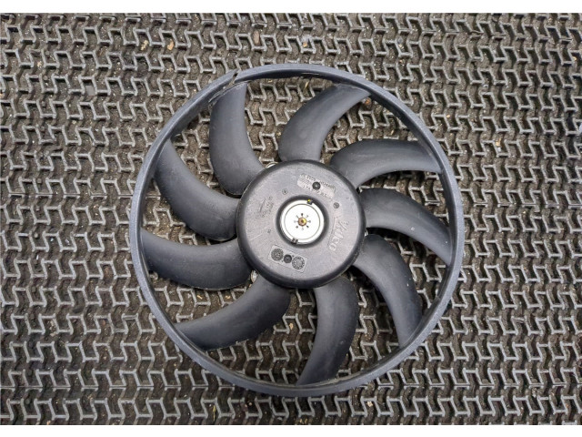 Вентилятор радиатора  Audi Q3 2014-2018    2.0 бензин       