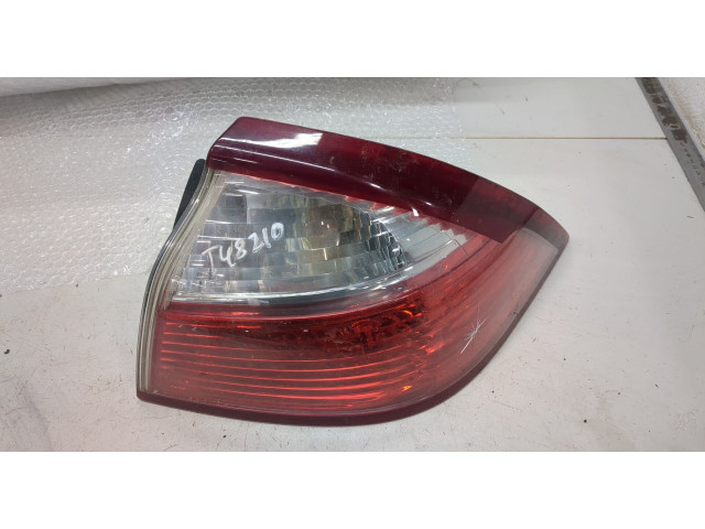 Задний фонарь          