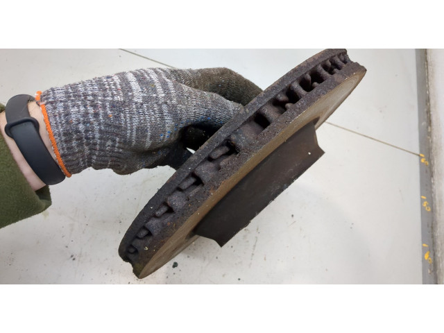 Диск тормозной  Audi Q7 2005-2015   передний   7L8615301, 7L8615302      