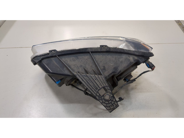 Фара передняя  Jeep Compass 2011-2016 правая 