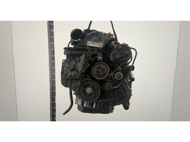 Форсунка топливная  Opel Meriva 2003-2010         