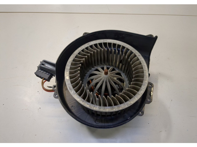 Моторчик печки  Skoda Fabia 2007-2010 6Q2819015J     6Q2819015J   