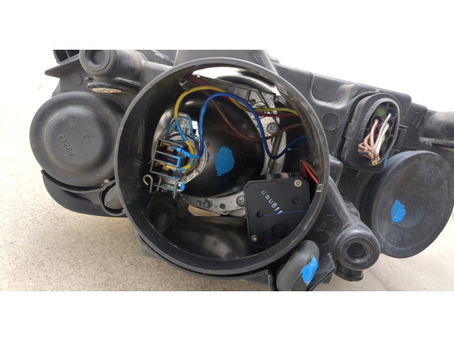 Фара передняя  Volkswagen Passat 6 2005-2010 правая 