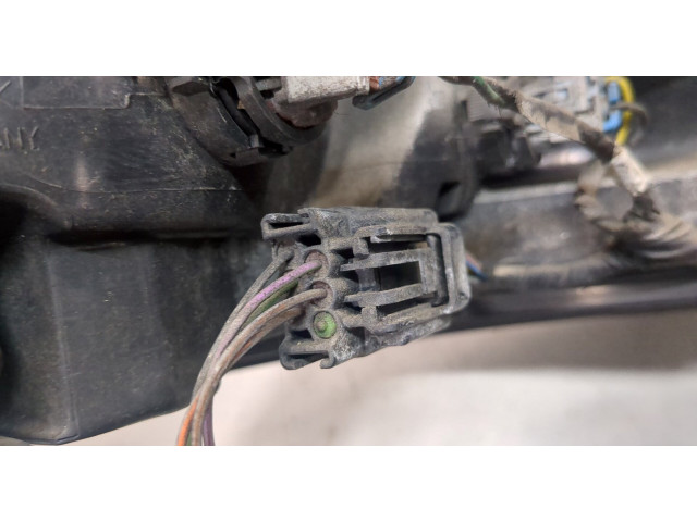 Задний фонарь