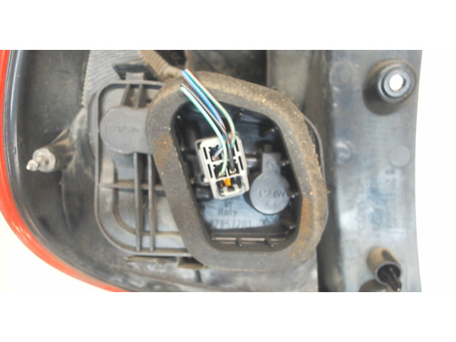 Задний фонарь MN186268 Mitsubishi Colt 2004-2008