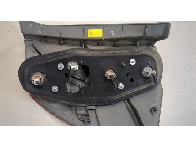 Задний фонарь Honda FRV