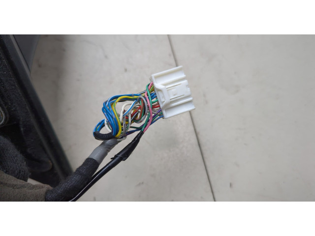 Зеркало боковое Infiniti QX56 2010-2013 правое 963011V91A