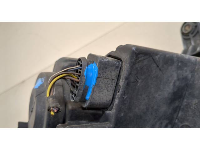 Фара передняя  Volkswagen Passat 7 2010-2015 Европа левая 