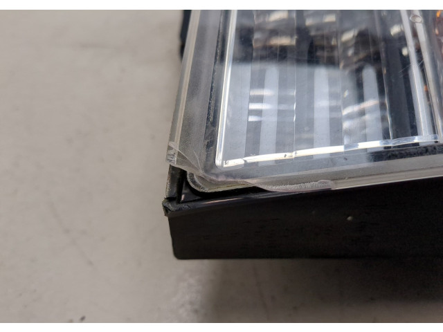 Задний фонарь          