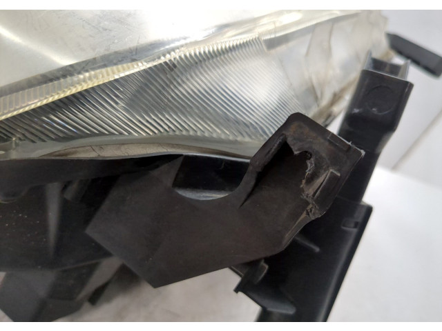 Фара передняя Toyota Tundra 2007-2013 правая