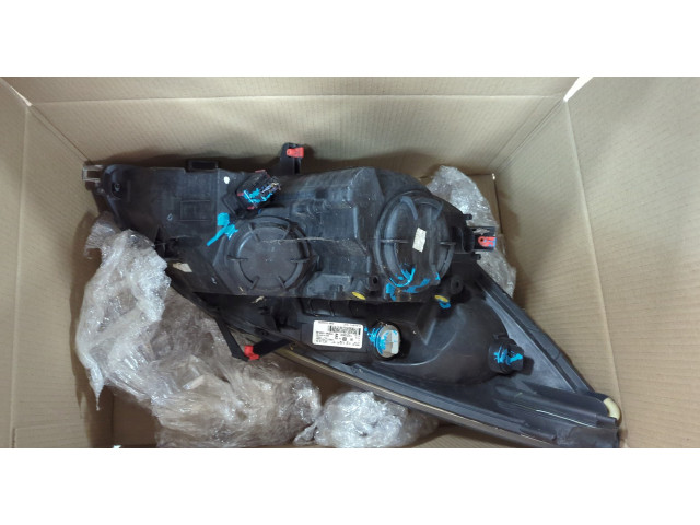 Фара передняя Opel Meriva 2010-2018 левая