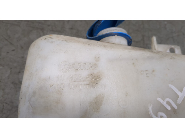 Бачок омывателя  Volkswagen Golf 3 1991-1997    