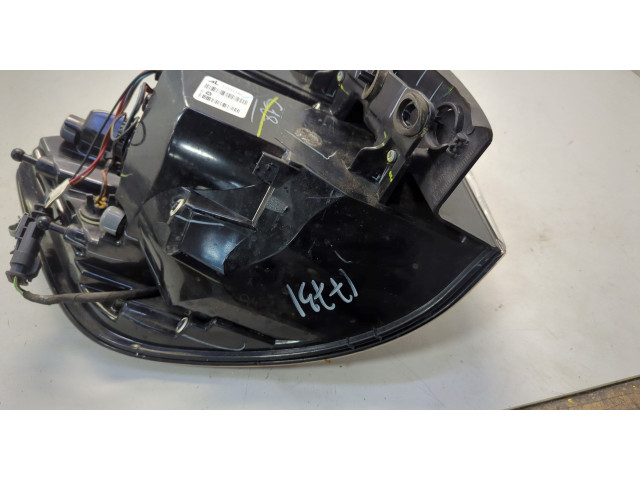 Задний фонарь          