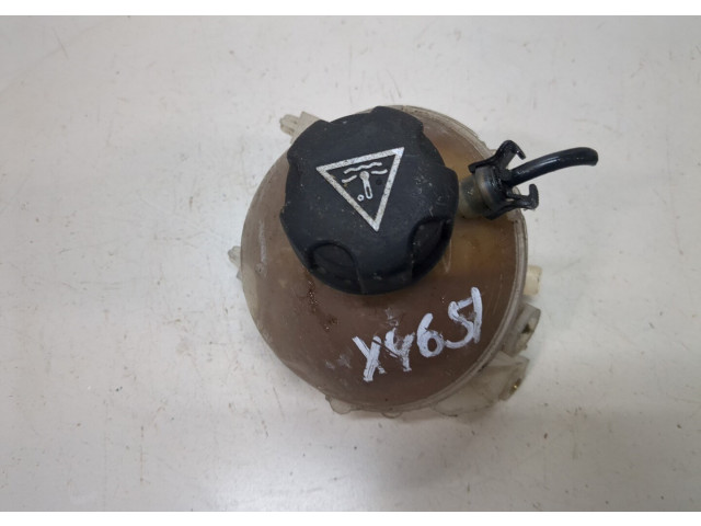 Бачок расширительный  Peugeot 3008 2009-2016     1.6