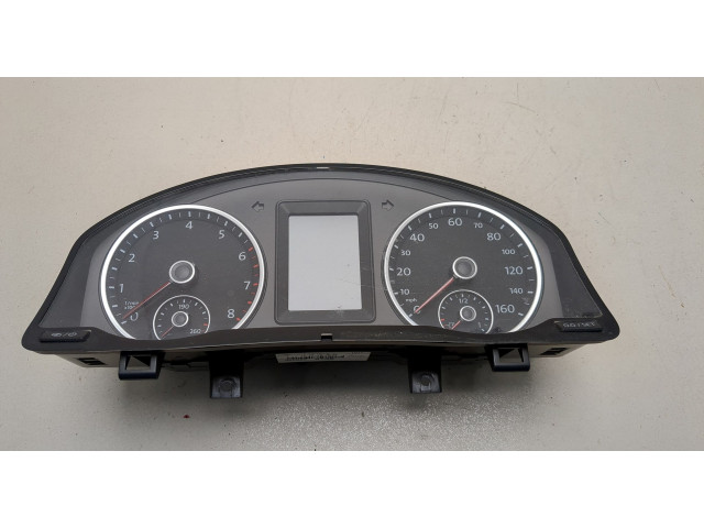 Панель приборов Volkswagen Tiguan 2011-2016 5N0920973B