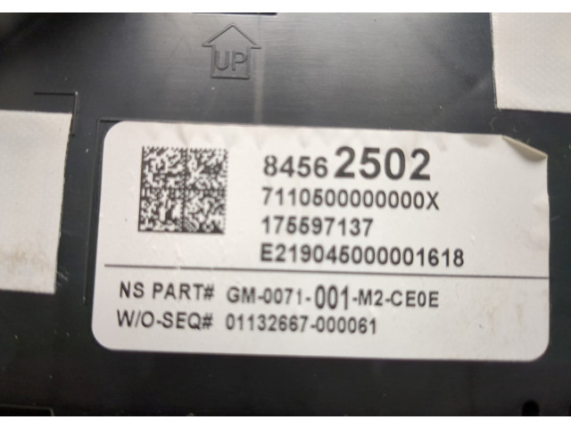 Панель приборов GMC Terrain 2017-2024