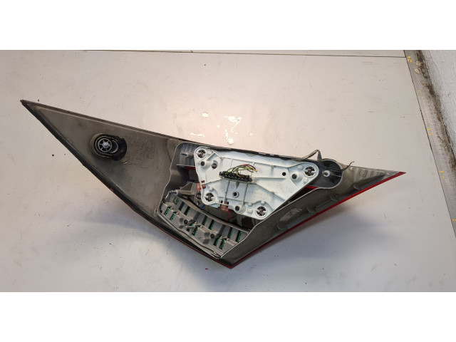 Задний фонарь          