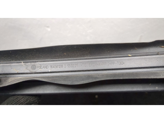 Интеркулер  Volkswagen Golf 7 2012-2020   5Q0145803T    