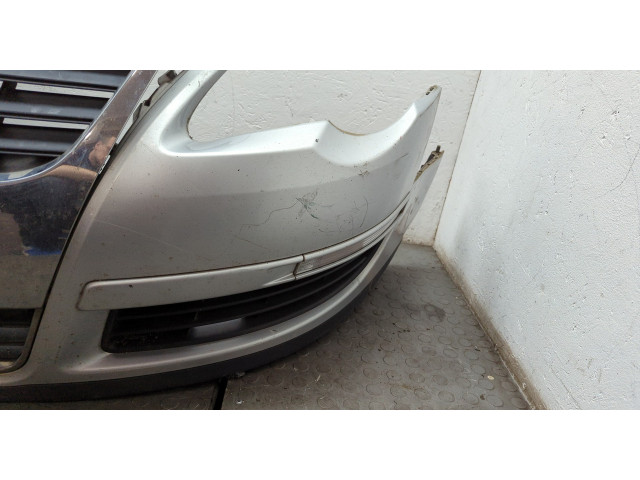 Бампер  Volkswagen Passat 6 2005-2010 передний   3C0807217D