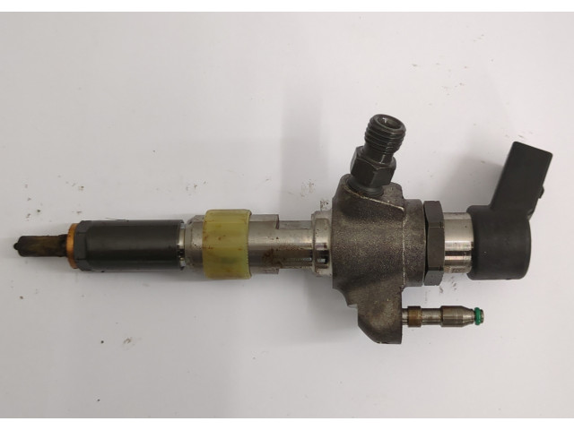 Форсунка топливная Mitsubishi ASX 2010-2020 MN982633