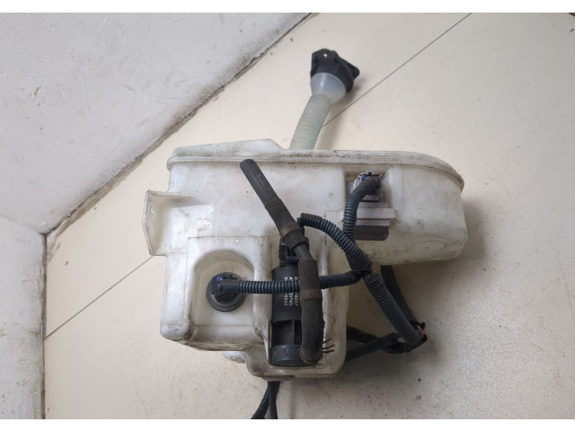 Бачок омывателя Lexus GS 2005-2012