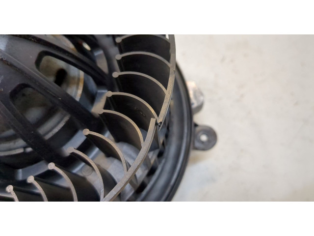 Моторчик печки  Mercedes E W211 2002-2009 A2119062400    A2119062400   