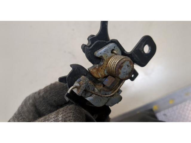 Замок капота  Nissan Leaf 2010-2017     