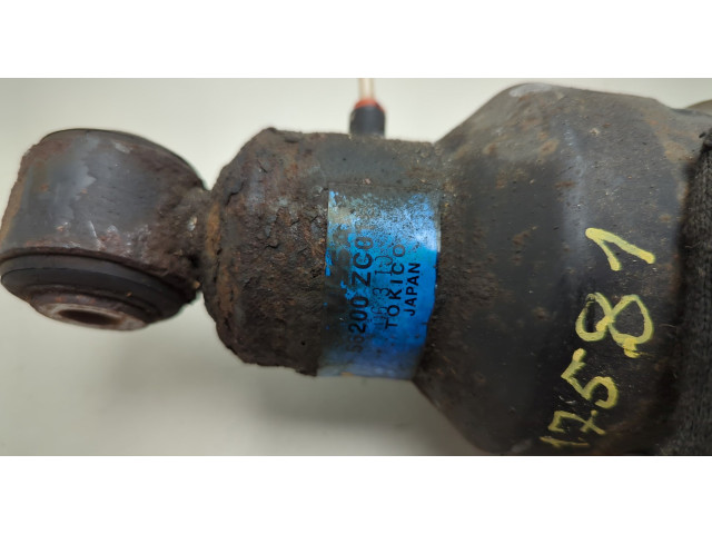 Стойка амортизатора  Infiniti QX56 2004-2010      