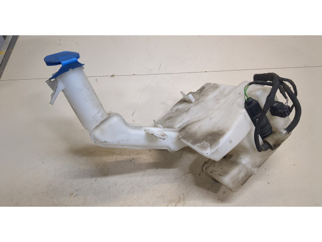 Бачок омывателя  Volkswagen Passat 7 2010-2015 Европа    