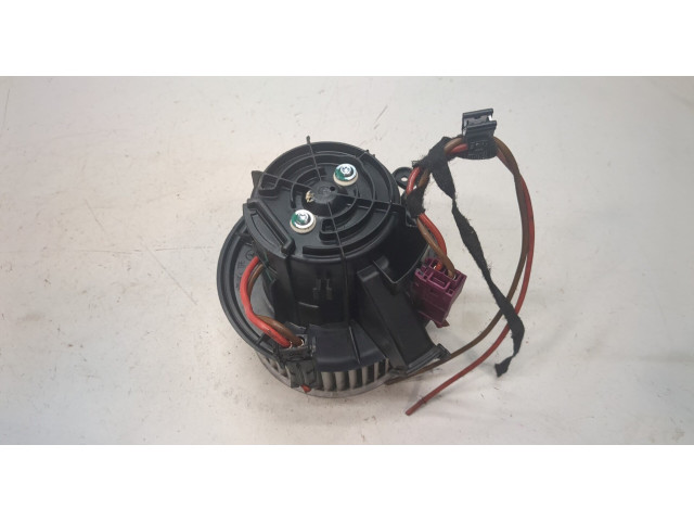 Моторчик печки  Mercedes E W212 2009-2013          