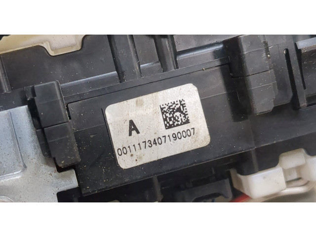 Блок предохранителей Infiniti Q50 2013-2017 2.1