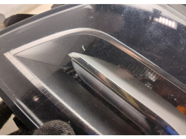 Фара передняя  Audi A4 (B8) 2007-2015 левая 