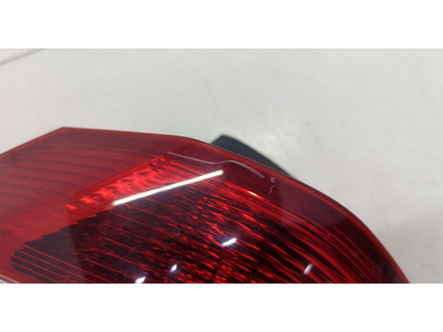 Задний фонарь 22087077