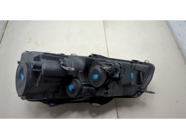 Фара передняя  Volkswagen Golf 6 2009-2012 правая 
