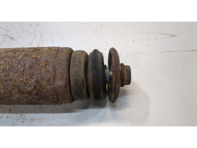 Стойка амортизатора  Volkswagen Transporter 4 1991-2003      