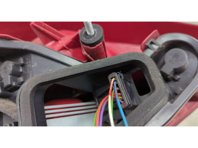 Задний фонарь 6351Y7