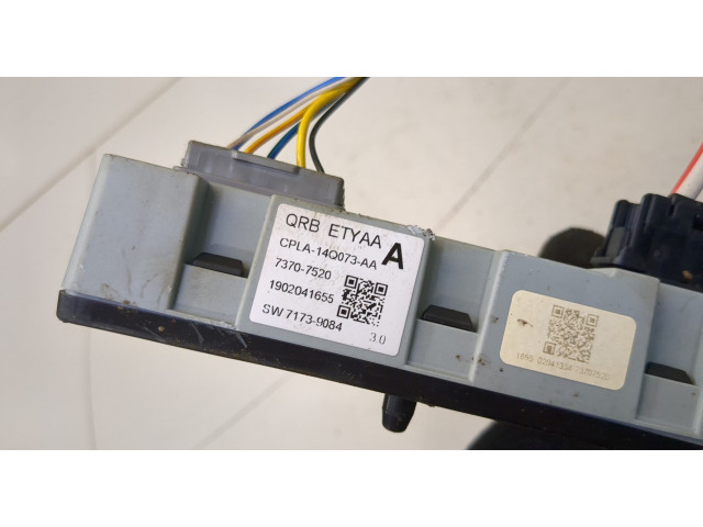 Блок предохранителей Jaguar XE 2015-