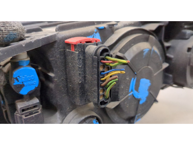 Фара передняя Citroen C5 2008-2017 правая