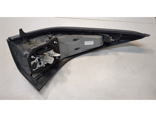 Задний фонарь          