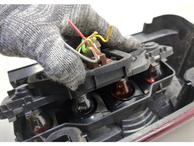 Задний фонарь 6350J0