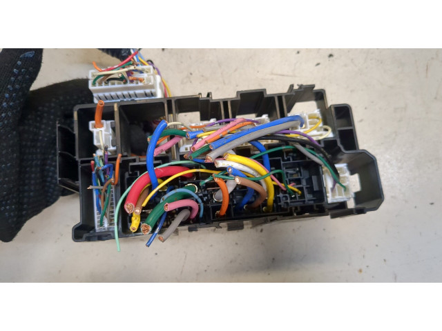 Блок предохранителей  Nissan X-Trail (T31) 2007-2015      24384ET80A   