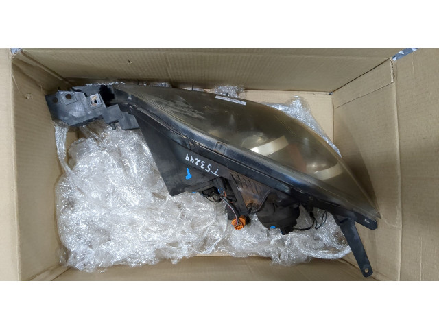 Фара передняя Mazda 3 (BK) 2003-2009 правая